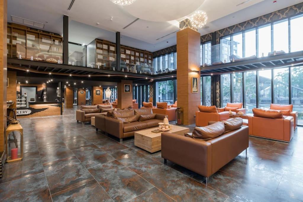 P15 Pool View Apartment